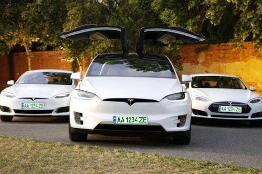 «Зелені» номери для електромобілів