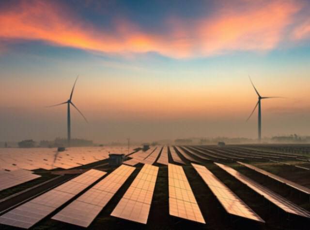 У Китаї представили нову технологію по перетворенню енергії сонця у рідке паливо